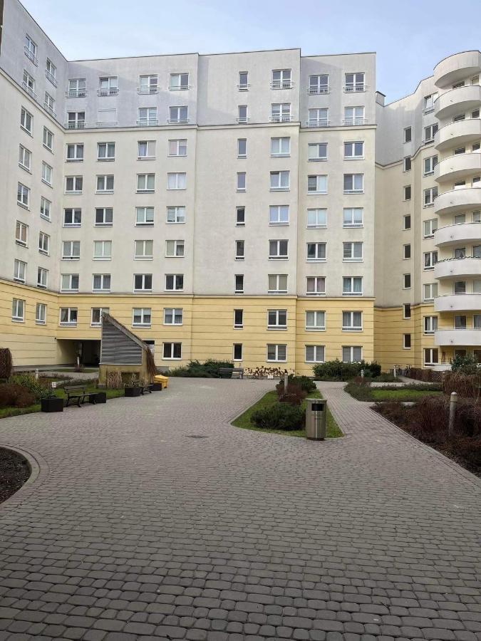 Klimatyzacja - Przy Centrum Onkologii Klinice Novum Dla Pary Badz 4 Osob Varşova Dış mekan fotoğraf